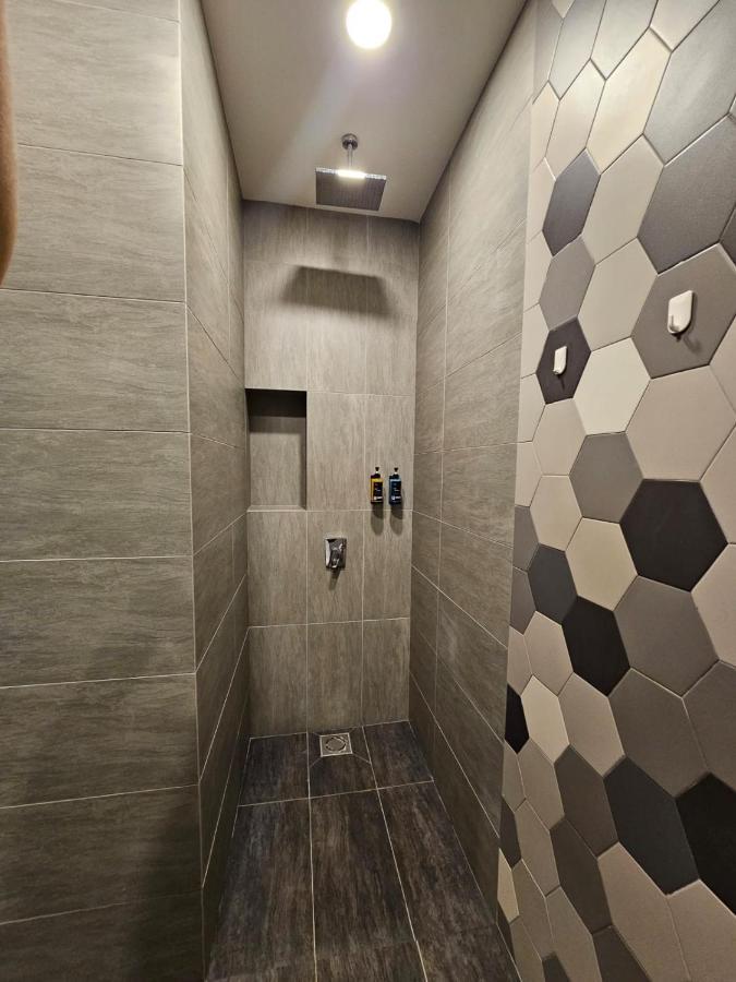 Luxurious Ceylonz Suite Near Bukit Bintang 4Pax กัวลาลัมเปอร์ ภายนอก รูปภาพ