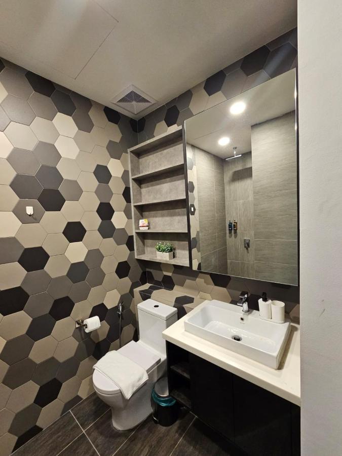 Luxurious Ceylonz Suite Near Bukit Bintang 4Pax กัวลาลัมเปอร์ ภายนอก รูปภาพ